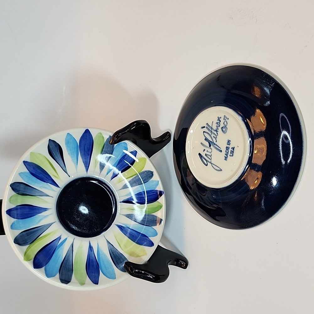 RARE 2007 GAP28 PATTERN Gail Pittman Blue and White Floral Ceramic Set Plates